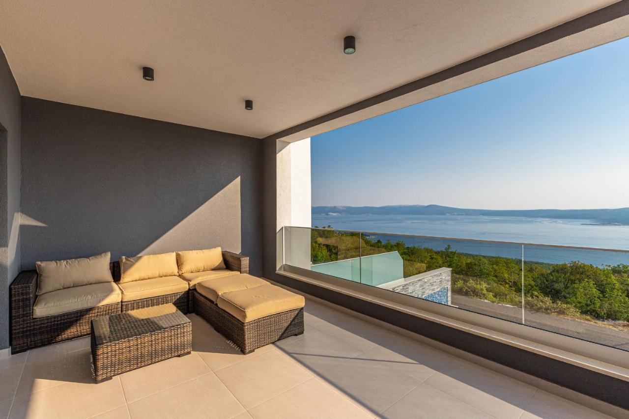 Luxury Villa Lorena With Heated Pool, Jacuzzi,Sauna And Seaview Crikvenica Zewnętrze zdjęcie