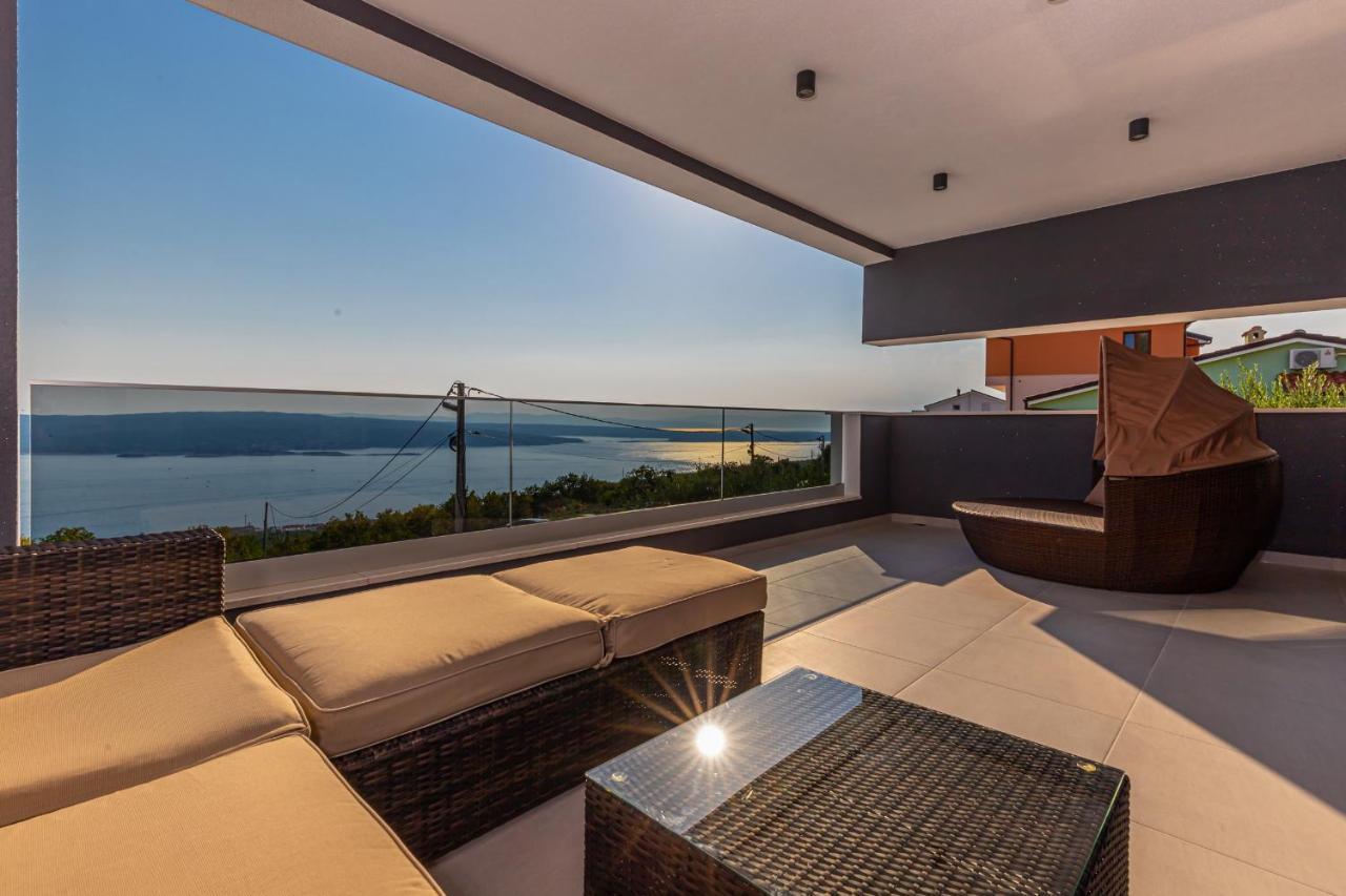 Luxury Villa Lorena With Heated Pool, Jacuzzi,Sauna And Seaview Crikvenica Zewnętrze zdjęcie