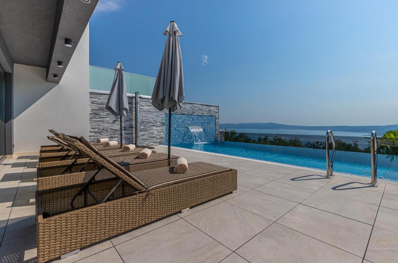 Luxury Villa Lorena With Heated Pool, Jacuzzi,Sauna And Seaview Crikvenica Zewnętrze zdjęcie