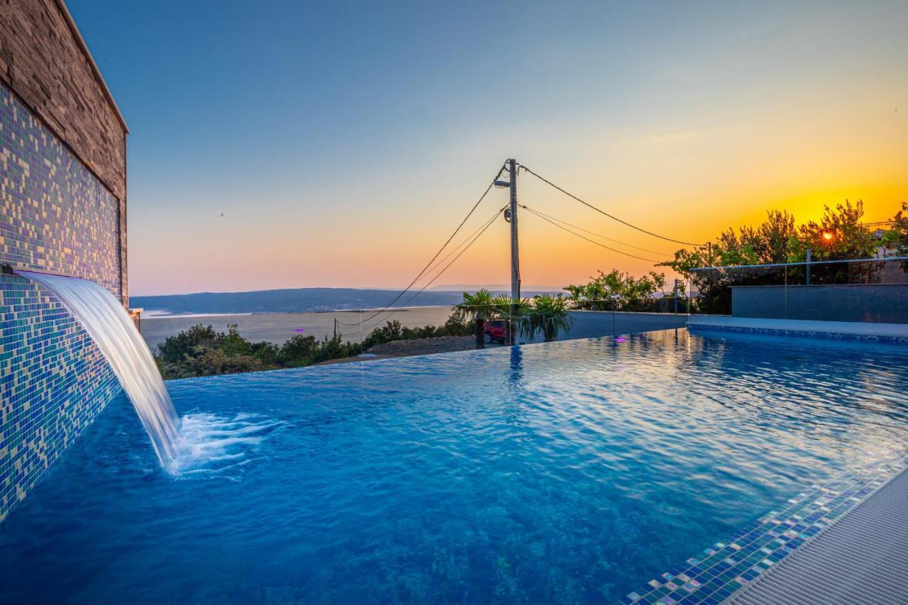 Luxury Villa Lorena With Heated Pool, Jacuzzi,Sauna And Seaview Crikvenica Zewnętrze zdjęcie